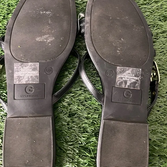 GBG Los Angeles Black Strappy Sandals NWOT - Picture 4 of 4